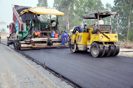 XÂY DỰNG HỆ THỐNG ĐƯỜNG NỘI BỘ CHO NHÀ MÁY - Construction of Internal Road System For The Factory